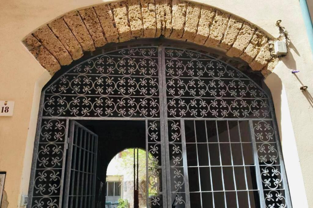 Wonderful Apartment In Old Alghero Exterior foto